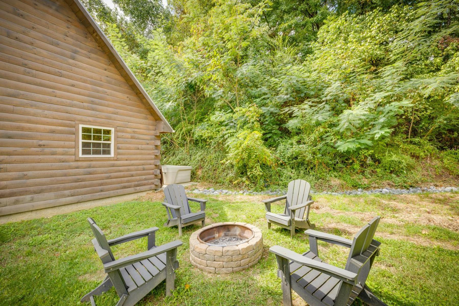 Bear Clubhouse Hot Tub, 1Mile From The Parkway, 900 In Free Tickets! Villa Pigeon Forge Eksteriør bilde
