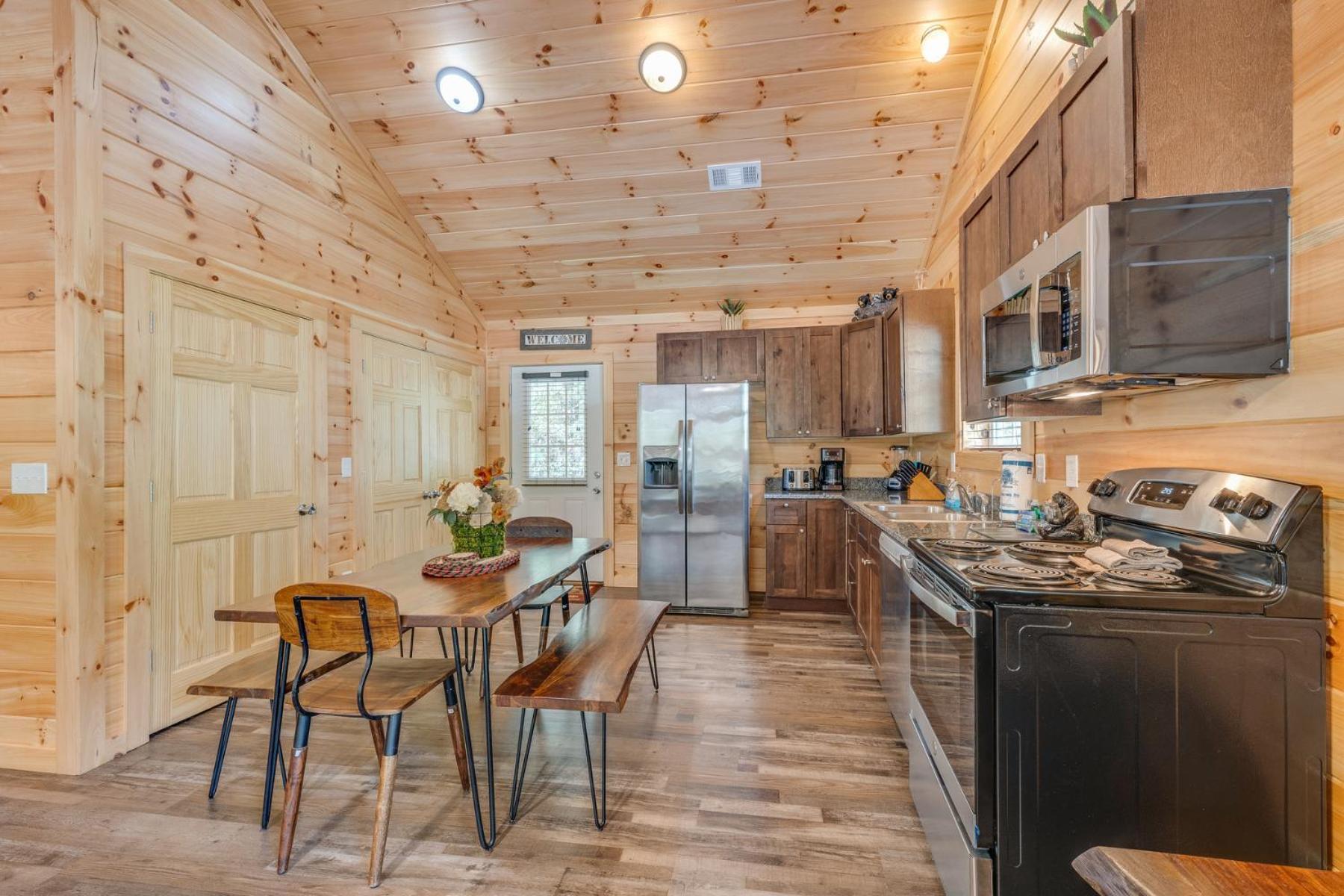 Bear Clubhouse Hot Tub, 1Mile From The Parkway, 900 In Free Tickets! Villa Pigeon Forge Eksteriør bilde