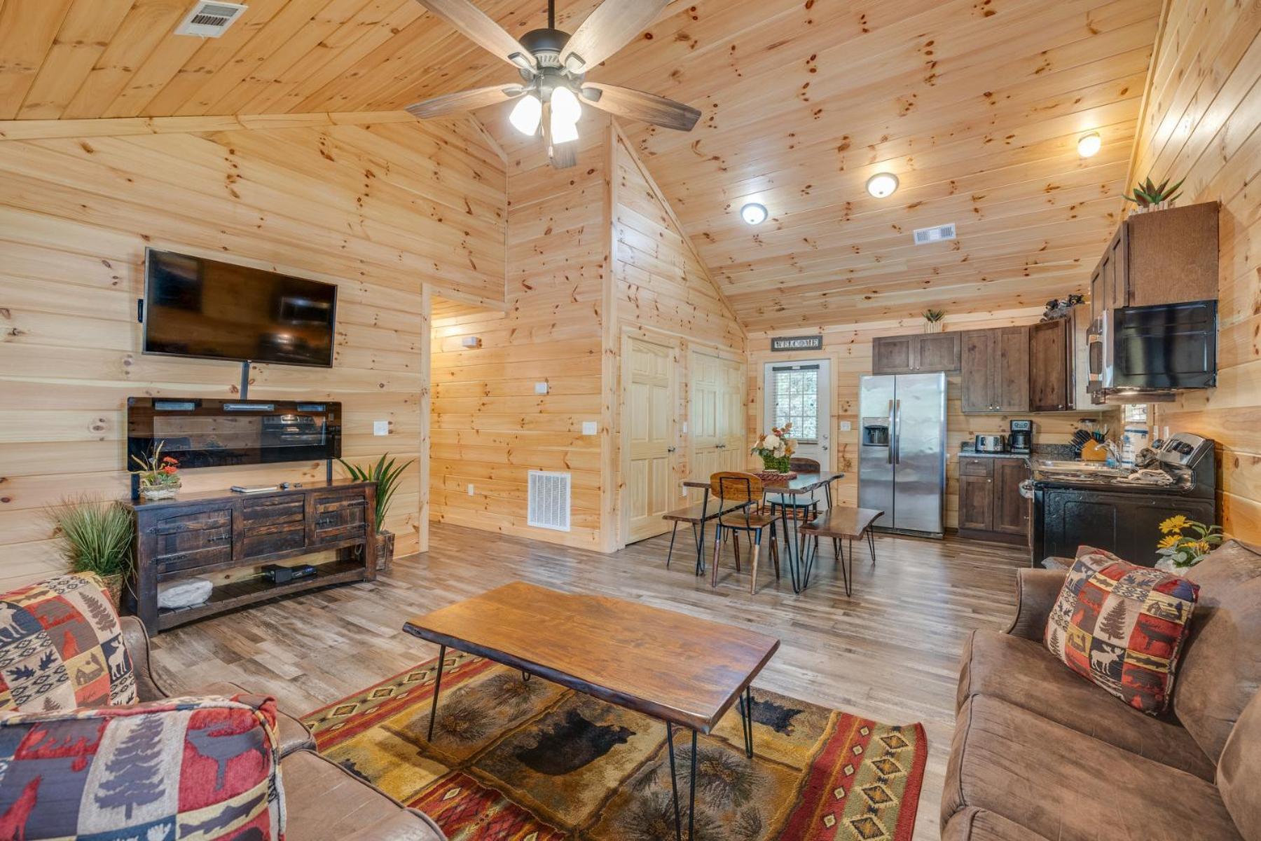 Bear Clubhouse Hot Tub, 1Mile From The Parkway, 900 In Free Tickets! Villa Pigeon Forge Eksteriør bilde