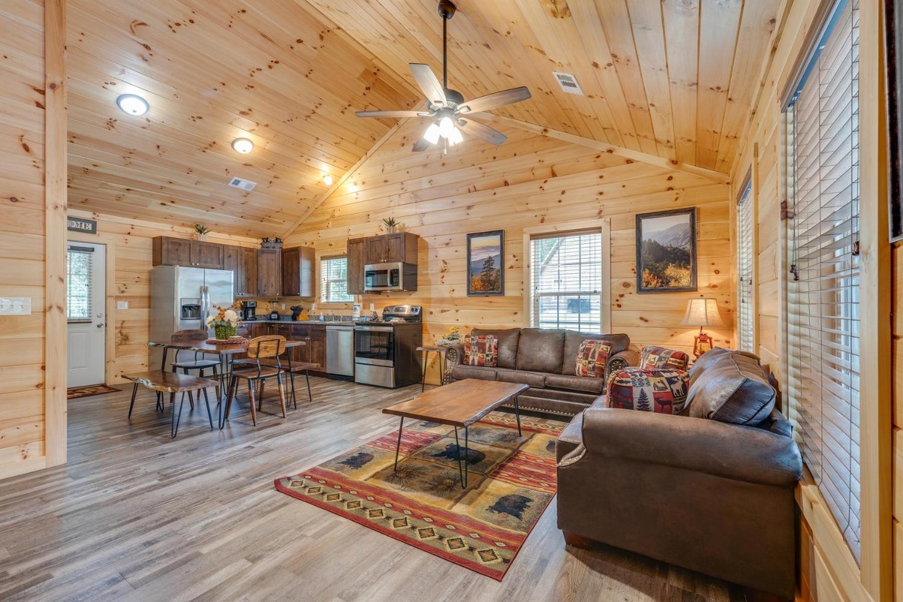 Bear Clubhouse Hot Tub, 1Mile From The Parkway, 900 In Free Tickets! Villa Pigeon Forge Eksteriør bilde